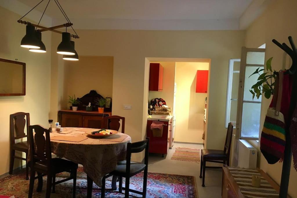 Vintage Studio Apartment, Garden And Free Parking * Budapeszt