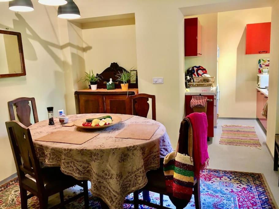 Apartment Vintage Studio Apartment, Garden And Free Parking