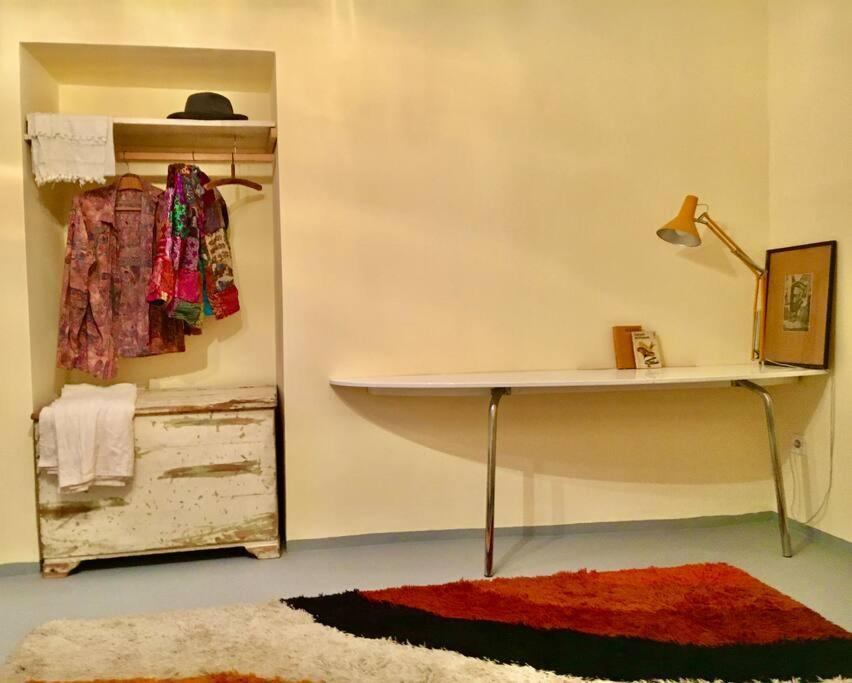 Vintage Studio Apartment, Garden And Free Parking Budapest